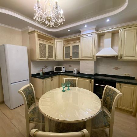 Luxury Apartment Near The Shopping Center Qazaqstan Astana Eksteriør billede